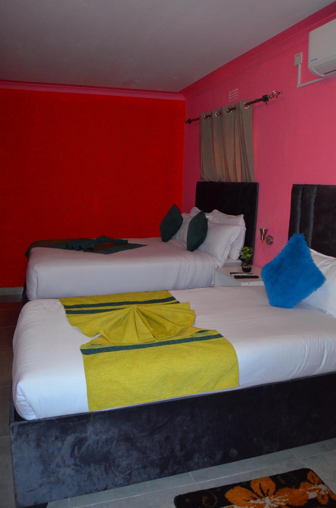 Chobe Kulotu Guest House Kasane Exterior foto
